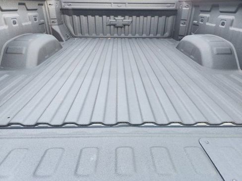 Used 2025 Chevrolet Silverado 2500 ZR2 w/ Technology Package image 35