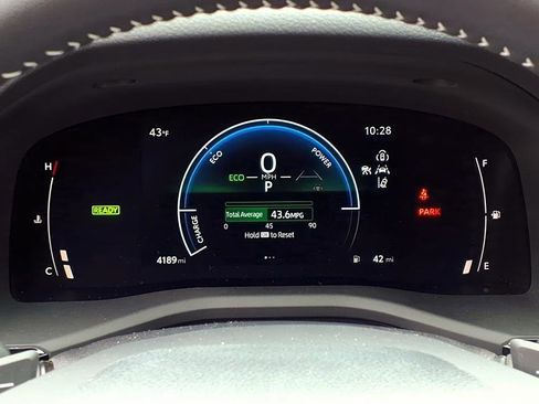 Certified 2025 Toyota Camry SE w/ Convenience Package image 24