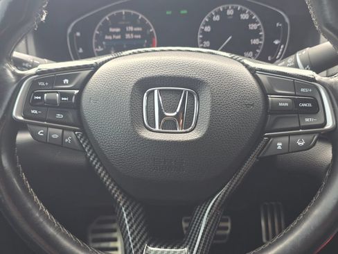 Used 2018 Honda Accord Sport image 16