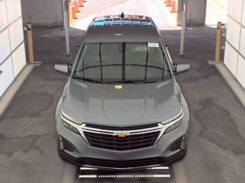 Used 2023 Chevrolet Equinox LT FWD image 2