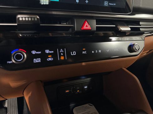 New 2026 Kia Sportage X-Line w/ X-Line Premium Package AWD/4WD image 25