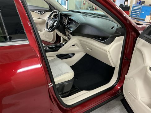 Used 2022 Buick Envision Preferred FWD image 16