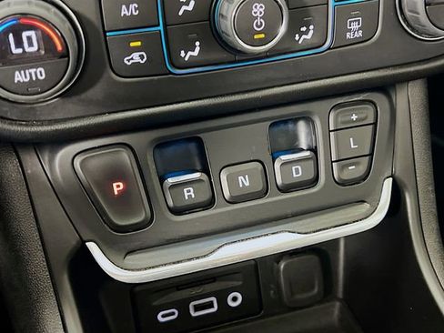 Used 2018 GMC Terrain Denali w/ Advanced Safety Package AWD/4WD image 23
