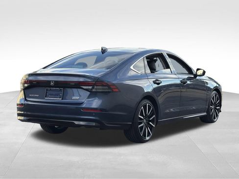 Used 2023 Honda Accord Touring image 8