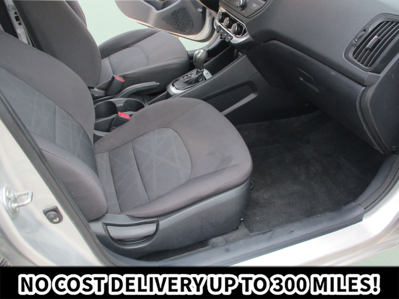 Used 2013 Kia Rio LX FWD image 16