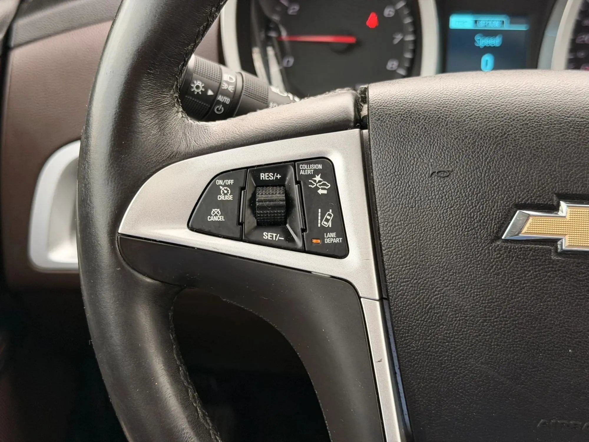 Used 2013 Chevrolet Equinox LTZ FWD image 40