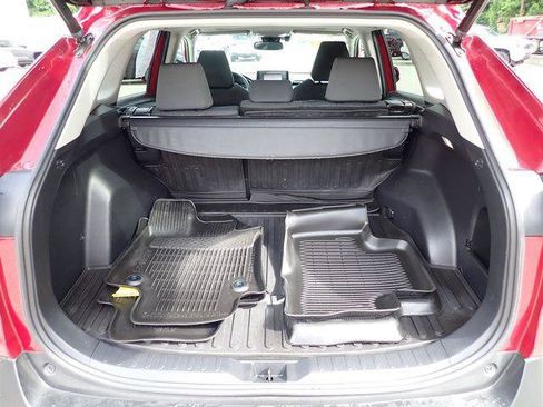 Certified 2022 Toyota RAV4 XLE w/ Convenience Package AWD/4WD image 6
