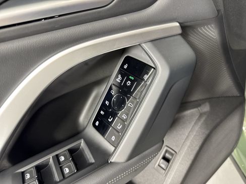 Used 2025 Audi Q5 Premium Plus w/ Premium Plus AWD/4WD image 23