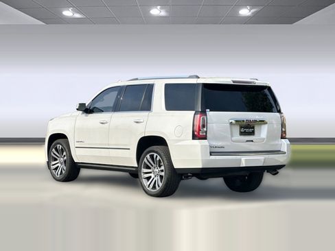 Used 2019 GMC Yukon Denali w/ Denali Ultimate Package image 3
