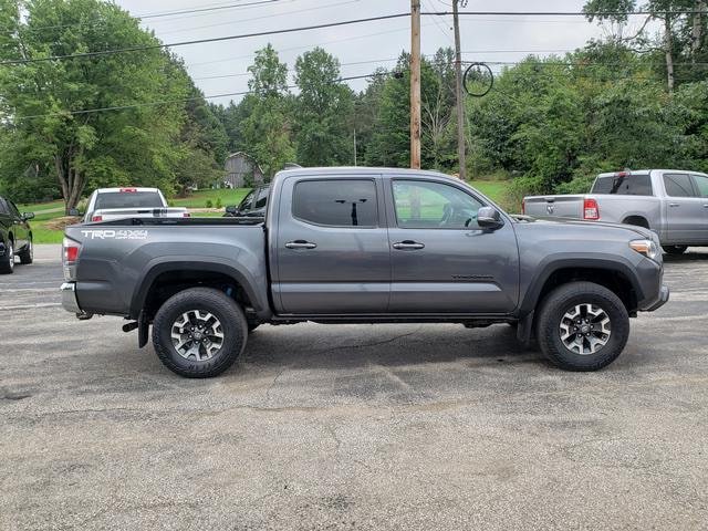 Used 2023 Toyota Tacoma TRD Off-Road AWD/4WD image 8