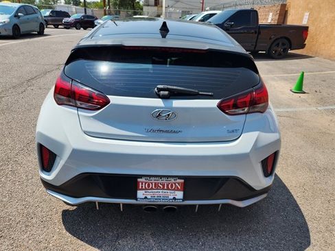 Used 2019 Hyundai Veloster Turbo Ultimate FWD image 2