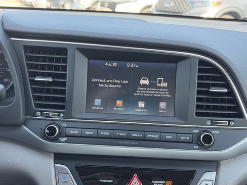 Used 2018 Hyundai Elantra SEL FWD image 26