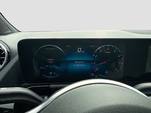 Used 2021 Mercedes-Benz GLA 250 w/ Premium Package image 40