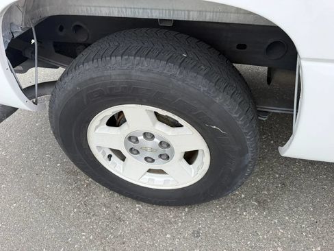 Used 2006 Chevrolet Silverado 1500 W/T RWD image 21