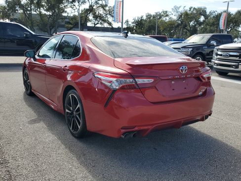 Used 2020 Toyota Camry XSE image 7