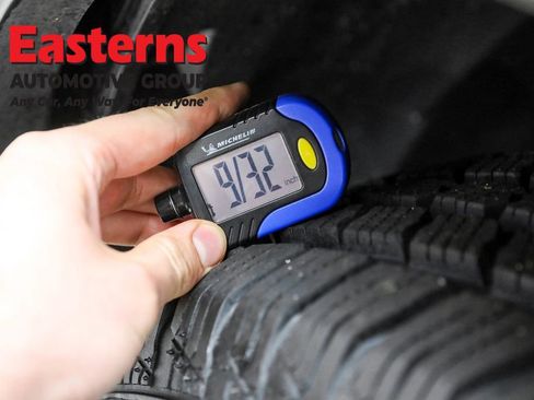 Used 2022 Nissan Rogue S image 24