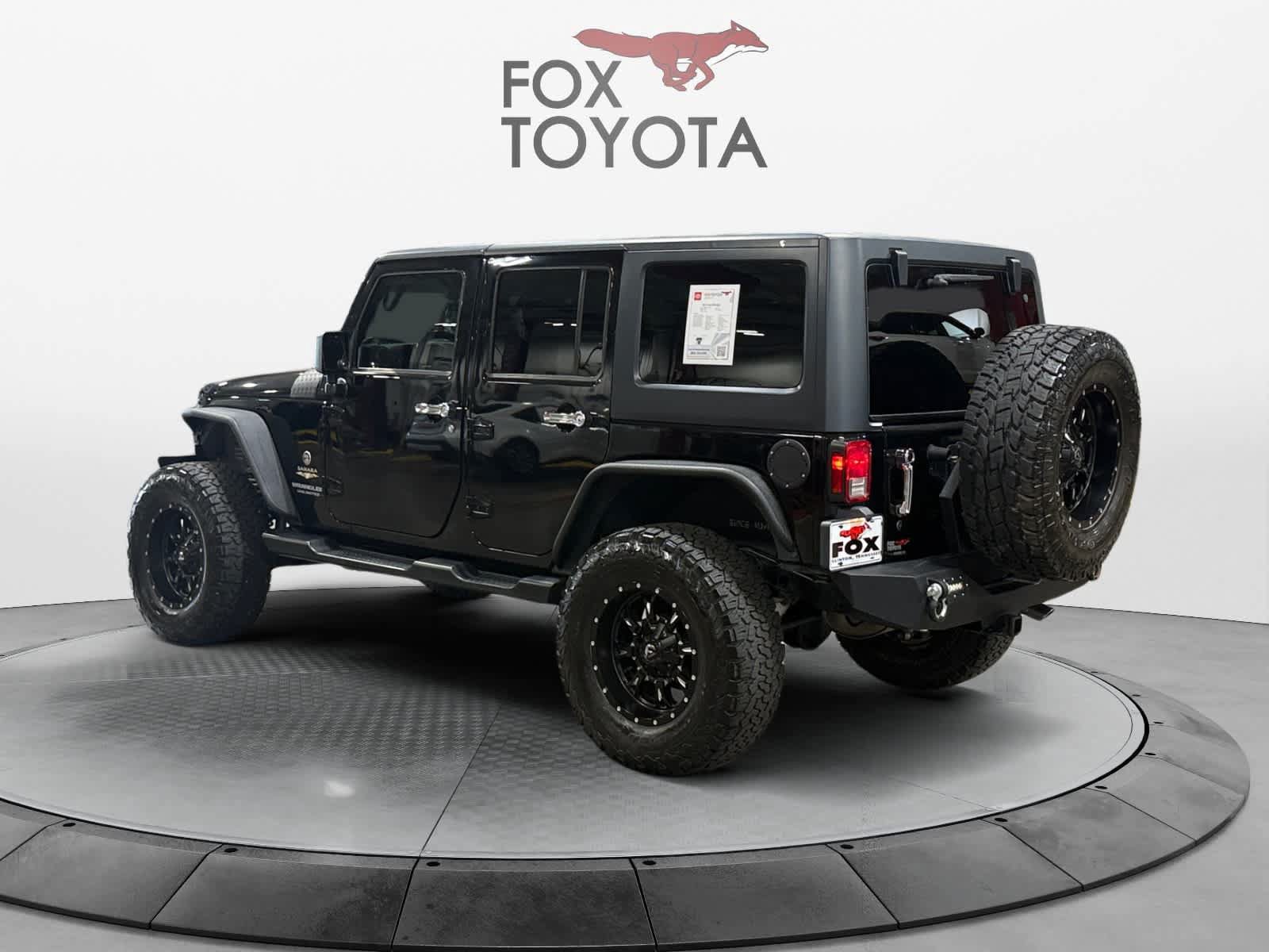 Used 2015 Jeep Wrangler Unlimited Sahara w/ Connectivity Group AWD/4WD image 4