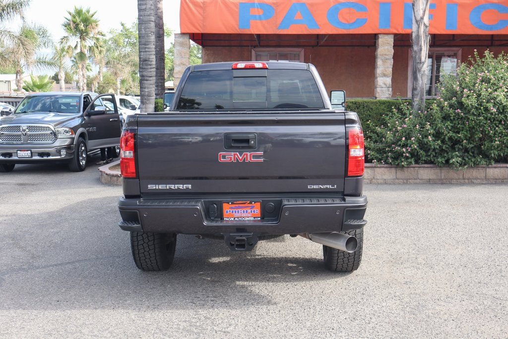 Used 2016 GMC Sierra 2500 Denali w/ Duramax Plus Package AWD/4WD image 7