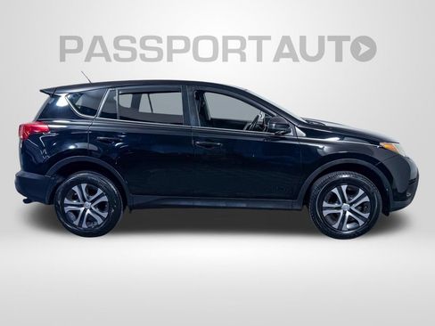 Used 2014 Toyota RAV4 LE FWD image 10