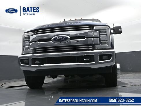 Used 2019 Ford F350 Lariat w/ Lariat Ultimate Package AWD/4WD image 42