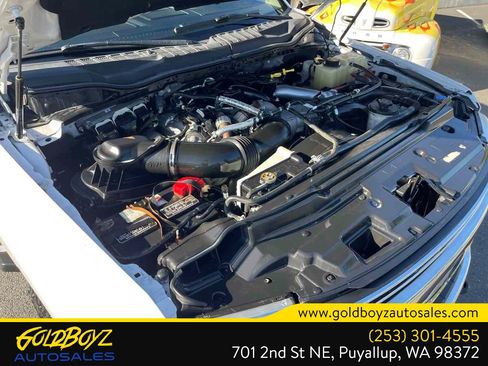 Used 2019 Ford F350 Lariat w/ Lariat Value Package AWD/4WD image 9