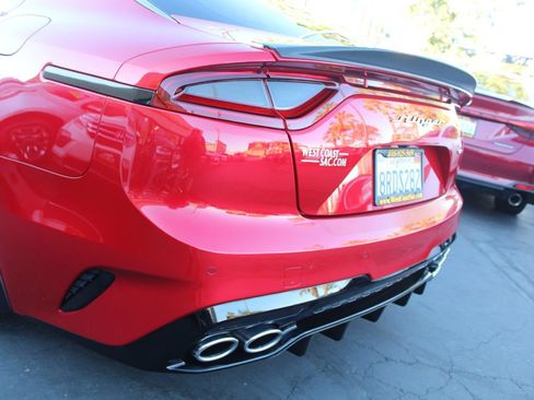 Used 2018 Kia Stinger GT1 RWD image 16