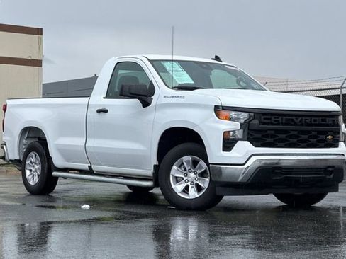 Used 2025 Chevrolet Silverado 1500 W/T image 2
