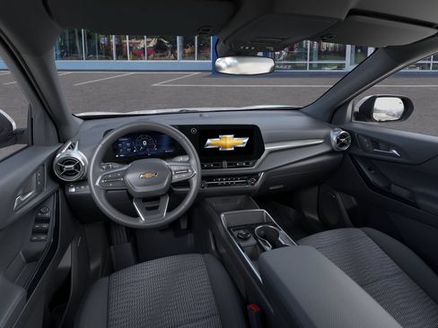 New 2026 Chevrolet Equinox LT w/ LPO, Floor Liner Package AWD/4WD image 15