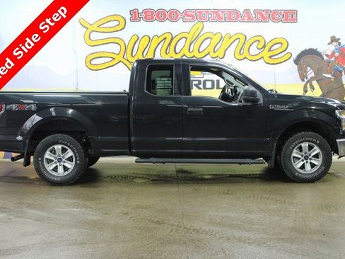Used 2015 Ford F150 XLT image 1