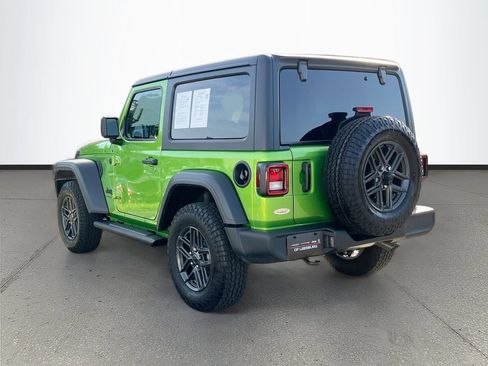 Used 2026 Jeep Wrangler Sport AWD/4WD image 5