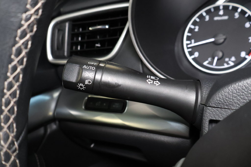 Used 2023 Nissan Maxima SV w/ Floor Mat Group FWD image 22