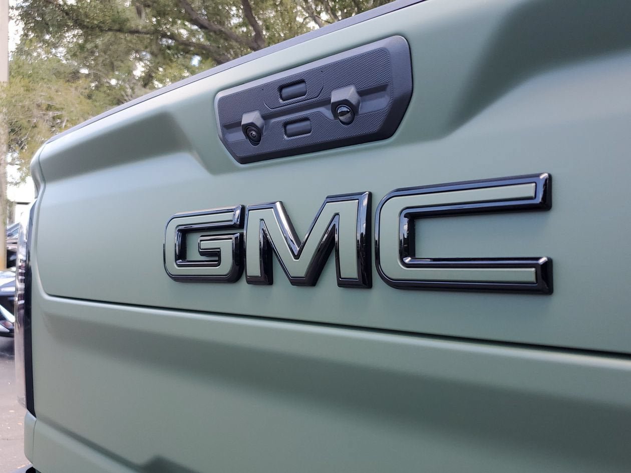 New 2026 GMC Sierra 2500 AT4X AWD/4WD image 9
