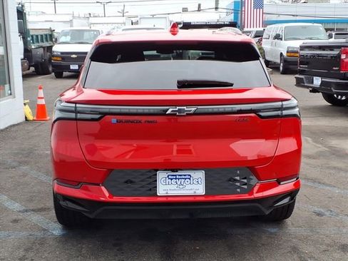 Used 2024 Chevrolet Equinox EV RS image 5