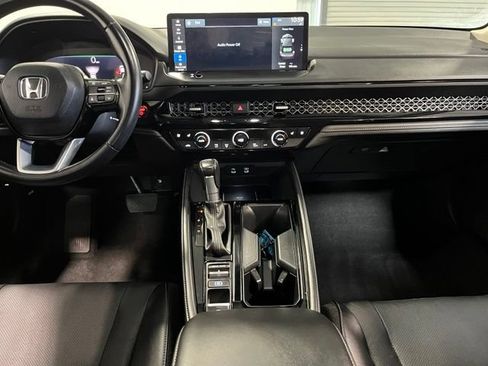 Used 2023 Honda Accord Touring image 21