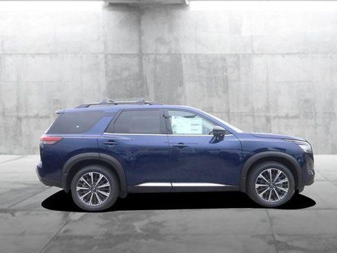 New 2026 Nissan Pathfinder Platinum AWD/4WD image 5