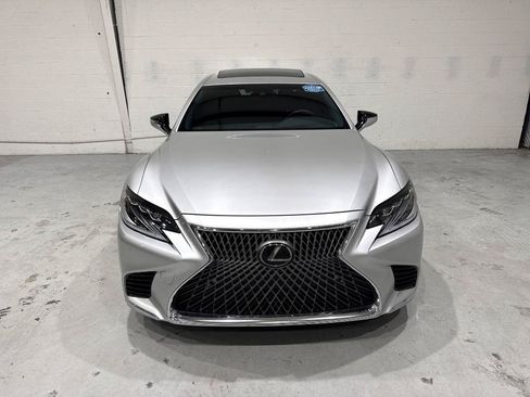 Used 2018 Lexus LS 500 w/ Accessory Package (Z1) RWD image 13