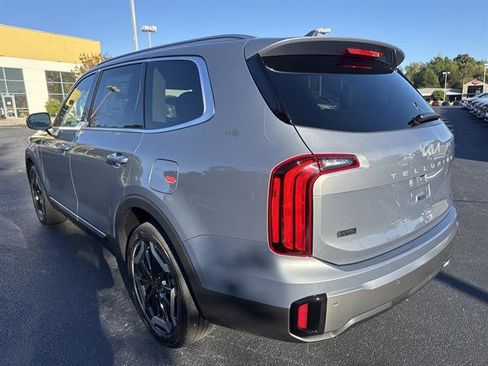 New 2025 Kia Telluride S image 7