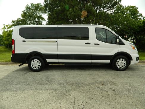 Used 2022 Ford Transit 350 XLT RWD image 5