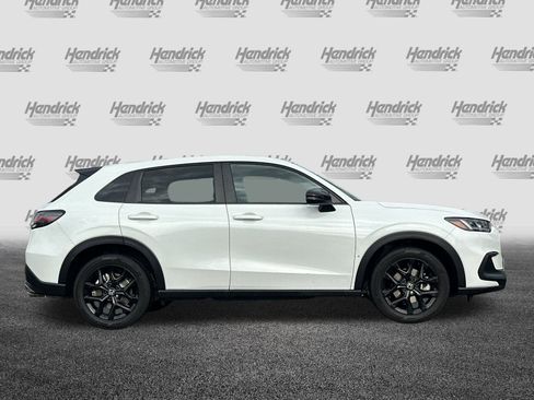Used 2024 Honda HR-V Sport image 3
