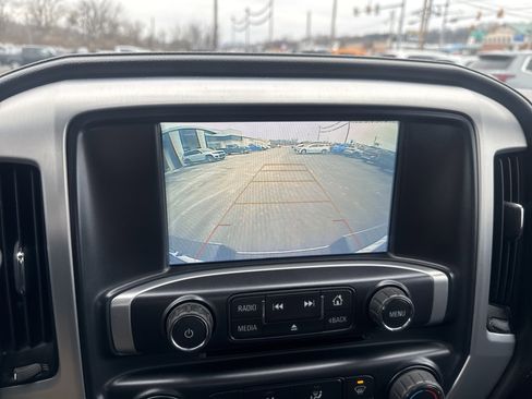 Used 2019 GMC Sierra 1500 SLE image 26