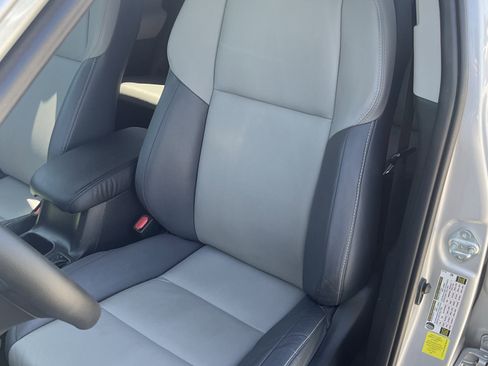 Used 2015 Toyota RAV4 Limited w/ Technology Package FWD image 6