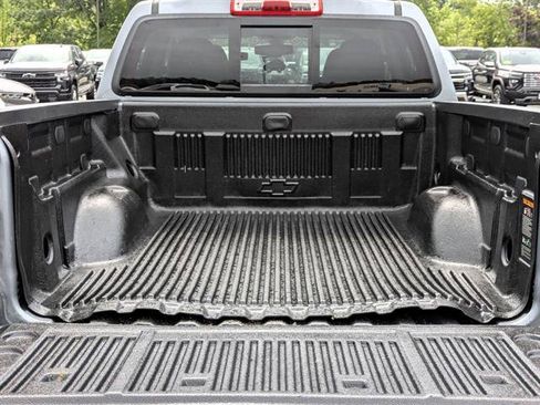 Used 2022 Chevrolet Colorado Z71 AWD/4WD image 28
