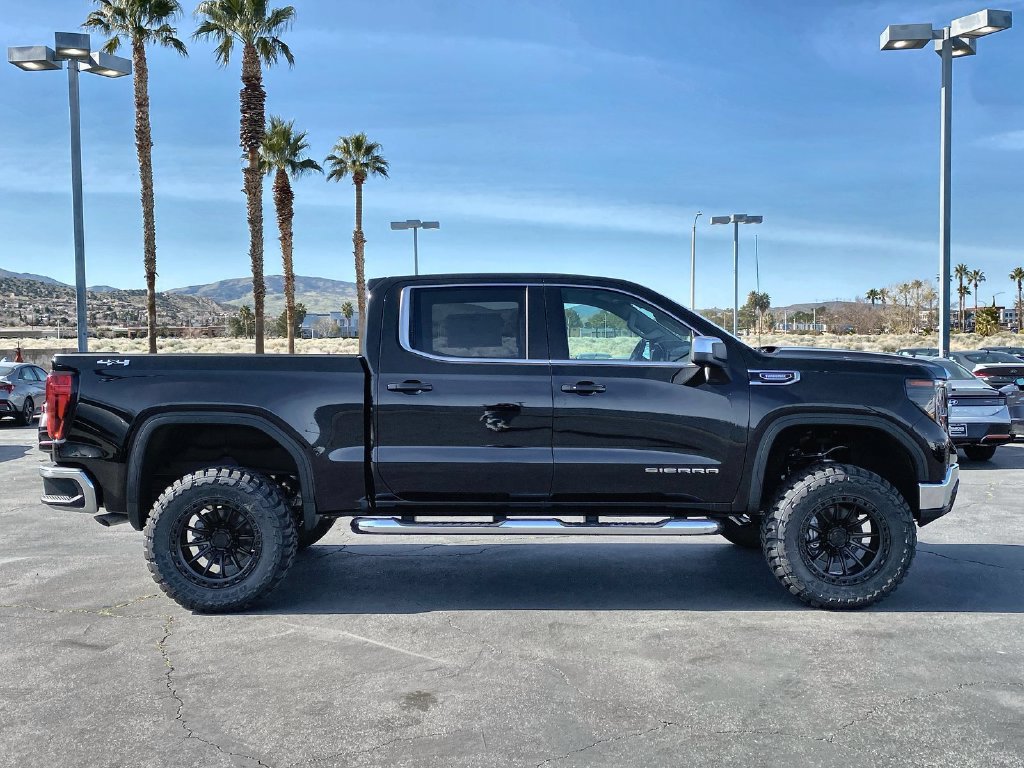 New 2026 GMC Sierra 1500 SLE w/ Preferred Package AWD/4WD image 14