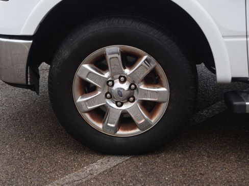 Used 2013 Ford F150 Lariat w/ Lariat Chrome Pkg image 27