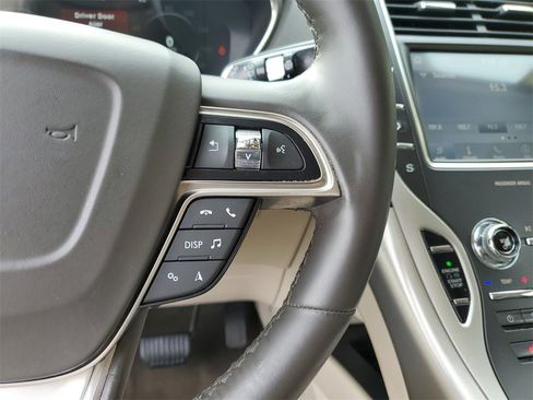 Certified 2020 Lincoln Nautilus Premier w/ Equipment Group 101A image 24