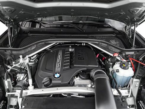 Used 2018 BMW X5 xDrive50i AWD/4WD image 13