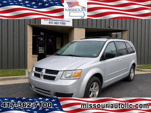 Used 2010 Dodge Grand Caravan SE FWD image 1