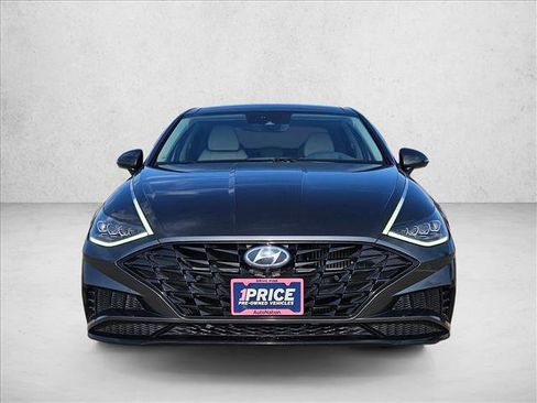 Used 2022 Hyundai Sonata Limited image 2