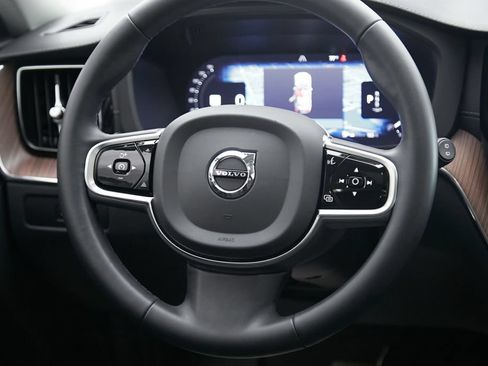 Certified 2023 Volvo XC60 B5 Ultimate AWD/4WD image 26