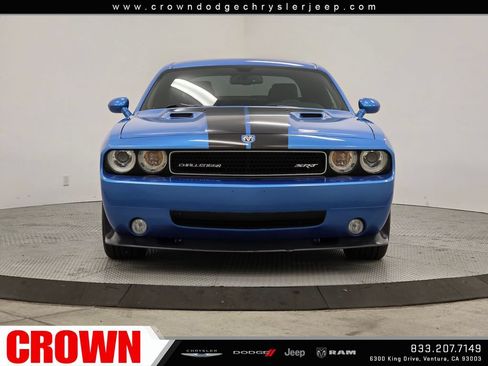 Used 2009 Dodge Challenger SRT8 w/ SRT Option Group II RWD image 2